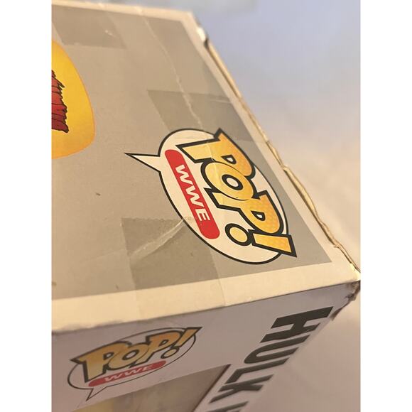 Funko Pop! WWE - HULK HOGAN #11 Vinyl Figure - Wrestling Collectible - Picture 7 of 10